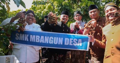 Gubernur Jateng: Role Model Pendidikan Ketahanan Pangan, Hardiknas Digelar di SMKN 1 Kedawung,