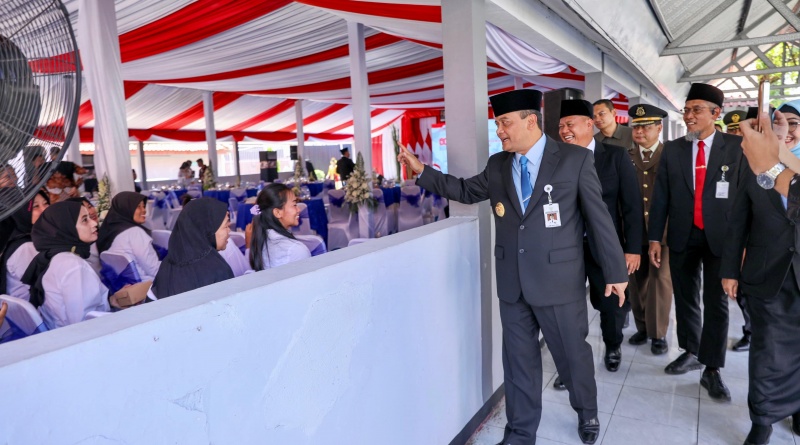 Gubernur Jateng Serahkan Remisi bagi 8.737 Warga dan Anak Binaan