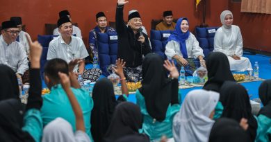 Momen Hangat Ahmad Luthfi Buka Bersama Anak-anak Panti, Ajak Berlebaran di Kantor Gubernur