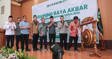 Ahmad Luthfi Hargai Semangat Mahasiswa dalam Menyampaikan Kritik