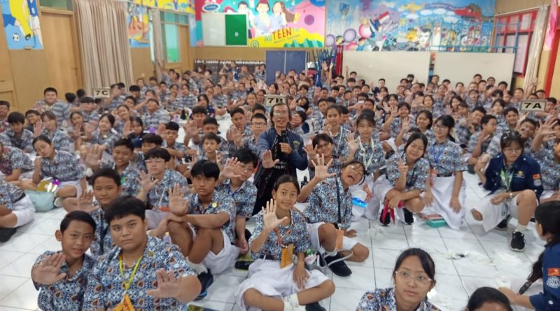Bakesbangpol Surakarta – Mafindo Solo Edukasi Antiperundungan di MPLS Solo Bakesbangpol Surakarta – Mafindo Solo Edukasi Antiperundungan di MPLS Solo