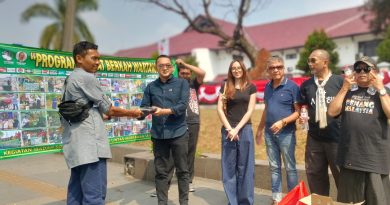 BPN Bogor PJBW Libatkan Alissia Borriello dan Akbar Bhakti Berbagi ke Warga Cibinong