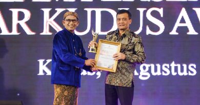 Raih Special Achievement Award, Ahmad Luthfi Dinilai Berhasil Hadirkan Terobosan untuk Jateng