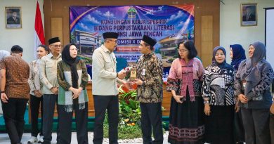 Upaya Pemprov Jateng Tingkatkan Literasi Warga