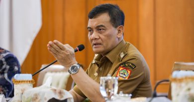 Stok Beras di Jateng Melimpah Tapi Harga Naik, Ahmad Luthfi Instruksikan Intervensi Pasar