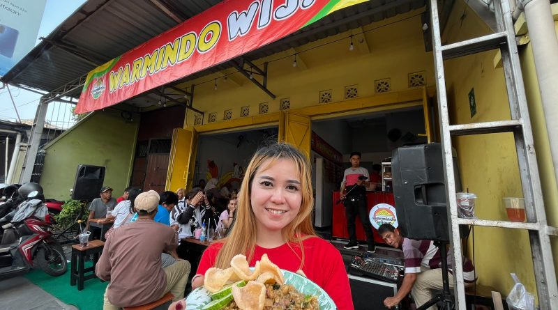 Berlyn Vokalis Buka Usaha Warmindo di Cemani