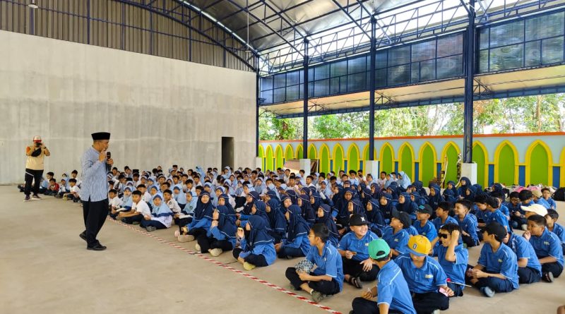 Pererat Silaturahmi, SD Muhammadiyah PK Solo Unjuk Kolaborasi di Salatiga