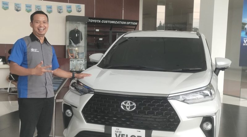 Aditya All Out Layani Warga untuk Kepemilikan Mobil Toyota Hybrid Veloz