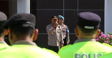 Condro: Jangan Ada Sekat Antara Polisi dan Warga
