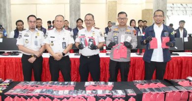 Polda Jateng dan FBI Gagalkan Sindikat Penipuan Online Internasional di Solo Raya, 39 Orang Ditangkap Transaksi Rp 41,1 M Polda Jateng dan FBI Gagalkan Sindikat Penipuan Online Internasional di Solo Raya, 39 Orang Ditangkap Transaksi Rp 41,1 M